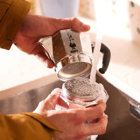 Bialetti Iconic Moka Pot Italian Coffee & Stovetop Espresso Maker, Silver, 3 Cups