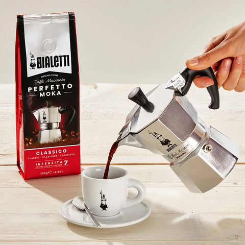 Bialetti Iconic Moka Pot Italian Coffee & Stovetop Espresso Maker, Silver, 3 Cups