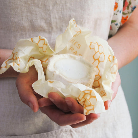 Bee's Wrap Medium Reusable Beeswax Wrap - Honeycomb Print