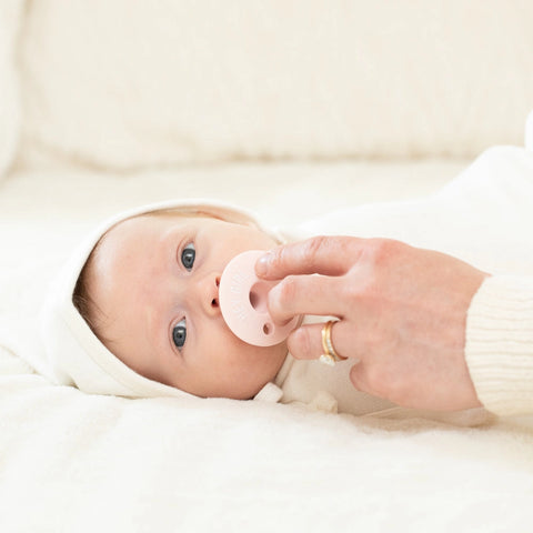 Bella Tunno "Hey Girl" Bubbi™ Pacifier