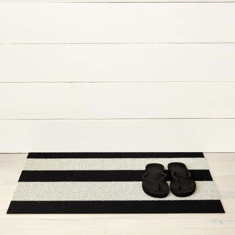Chilewich Bold Stripe Shag Mats - Black & White