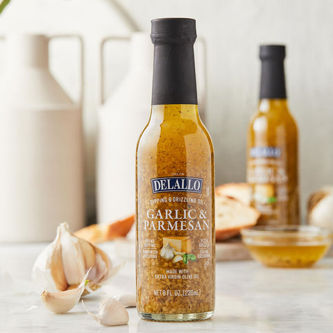 Delallo Garlic Parmesan Dipping Oil, 8 oz