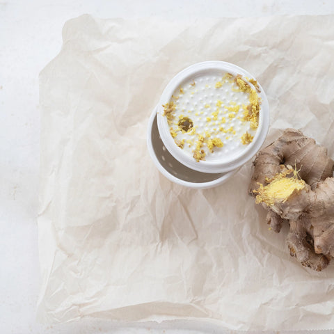 Gustav Stoneware Garlic + Ginger Grater/Storage
