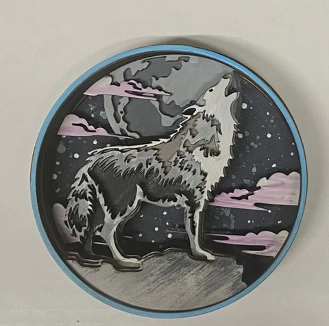 Wolf shadow box, 6.5 x2x6.5"