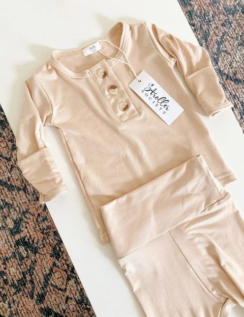 Top and Bottom Outfit Set Gender-Neutral Newborn Clothes - Sand - Stroller Society