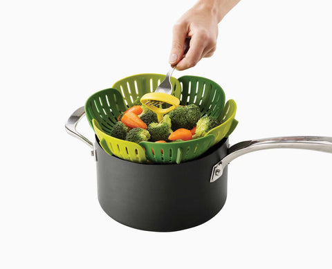 Joseph Joseph Bloom™ Green Folding Steamer Basket