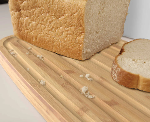 Joseph Joseph Bread Bin with Bamboo Cutting Board Lid - White