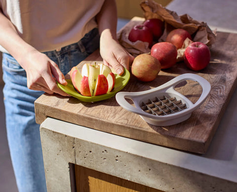 Joseph Joseph Nest™ Press 2-in-1 Fruit & Vegetable Cutter
