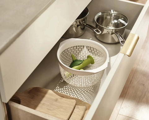 Joseph Joseph Spindola™ Green In-sink Salad-spinning Colander