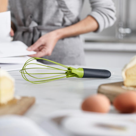 Joseph Joseph Twist™ 2-in-1 Green Whisk