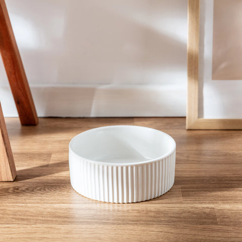 Large Jardin Ribbed Pet Bowl - White