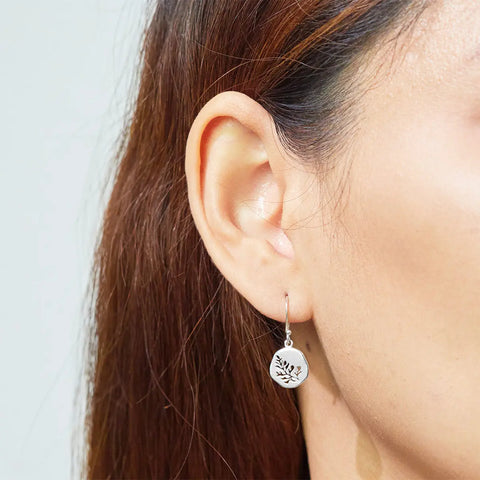 Leaf Cut-Out Dangle Earrings