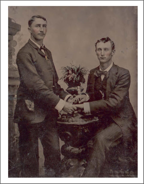 Loving: A Photographic History Of Men In Love, 1850-1950 By Hugh Nini
