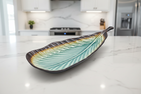 Midori Kanyu Leaf Shaped Platter