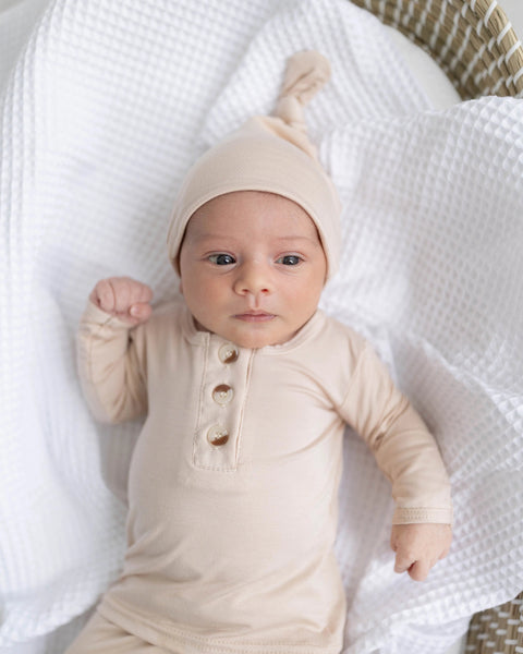 Top and Bottom Outfit Set Gender-Neutral Newborn Clothes - Sand - Stroller Society