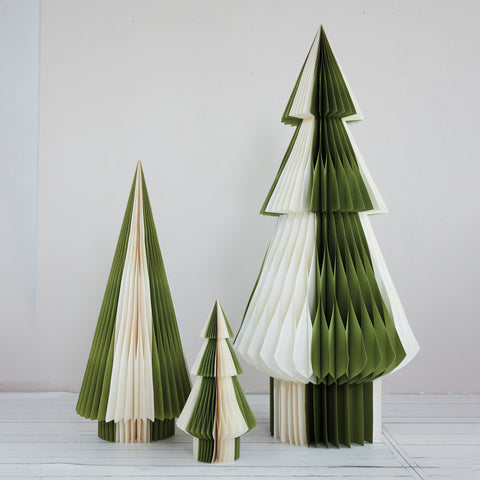 18" Winter Woodland Wonderland Honeycomb Tree